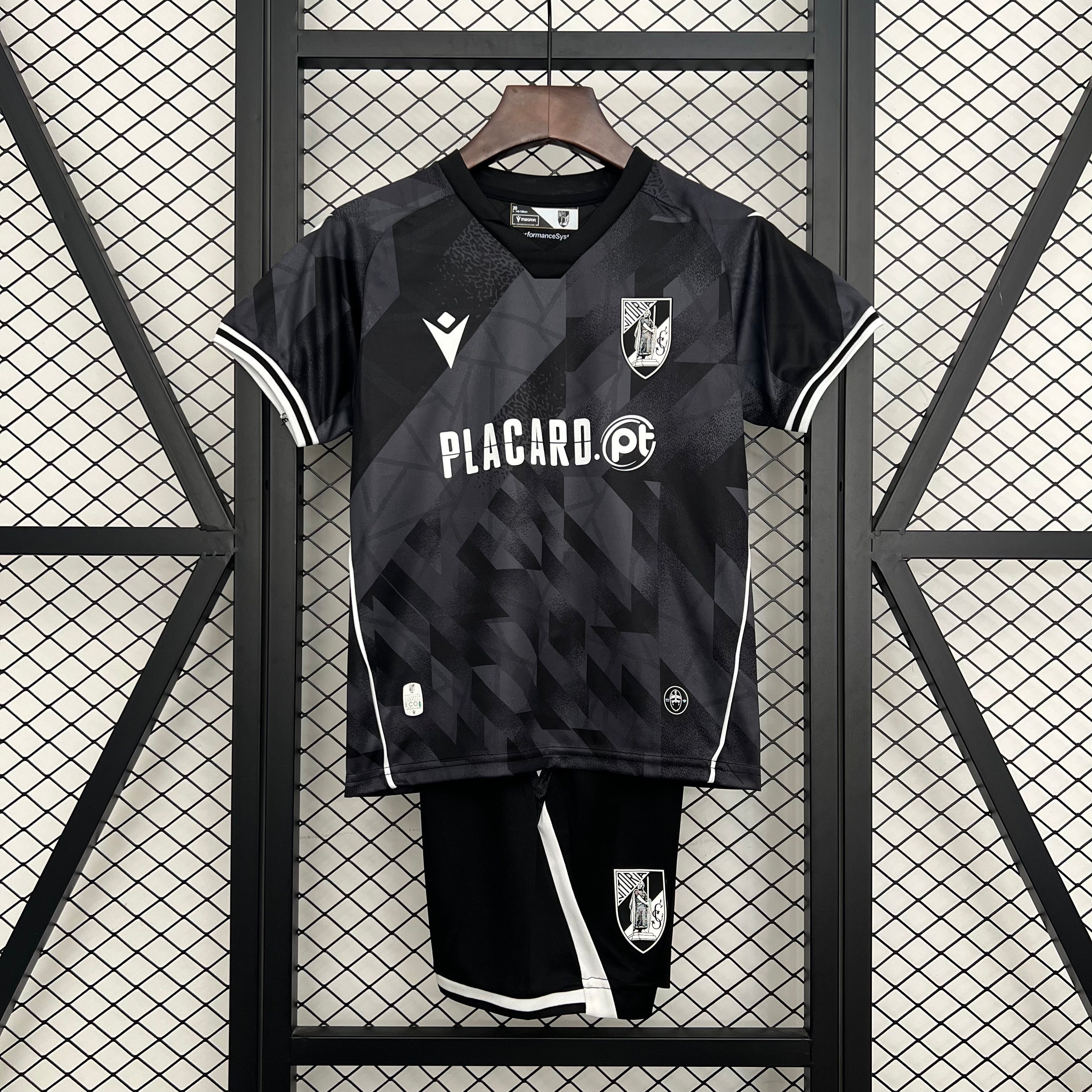 Kit Infantil Guimarães II 25/26