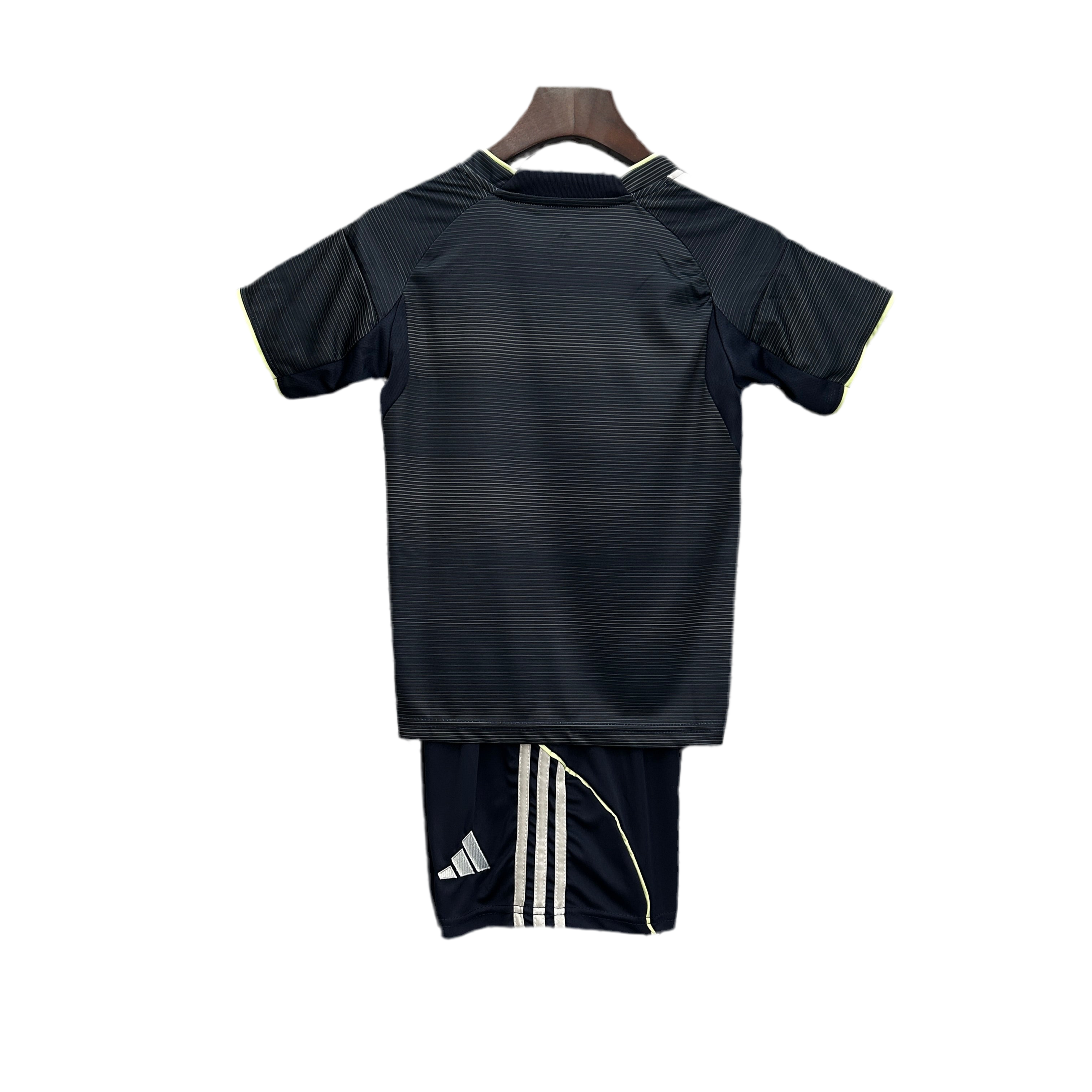 Kit Infantil Real Madrid II 24/25