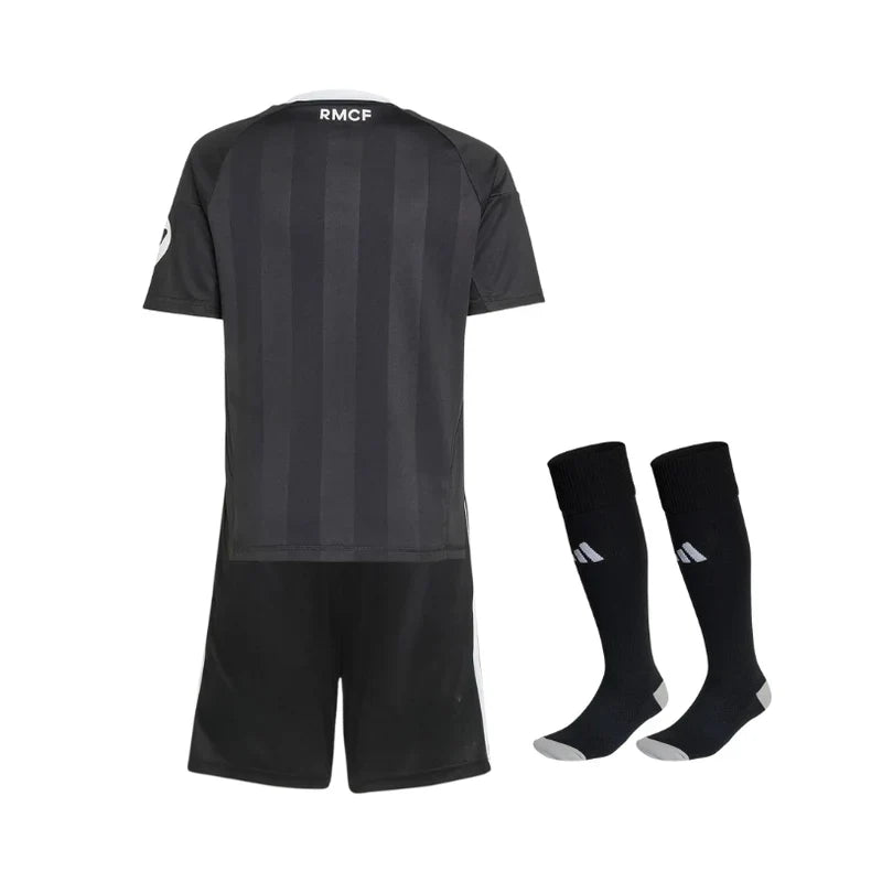 Kit Infantil Real Madrid 25/26 - Guarda Redes